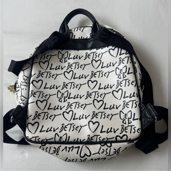 Betsey Johnson LUV Heart Backpack Hot Pink White Black - Picture 8 of 16